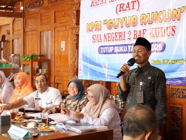 RAPAT ANGGOTA TAHUNAN KOPERASI GUYUB RUKUN SMAN 2 BAE KUDUS